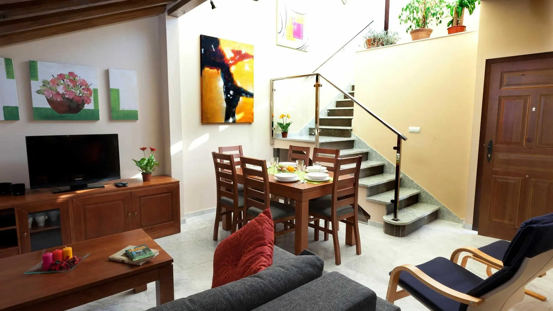 Apartment Apartamentos Mercader De Sedas Granada Spain